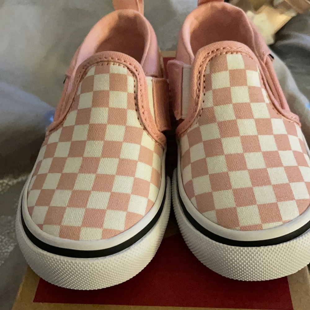 Vans toddler size 6 never worn